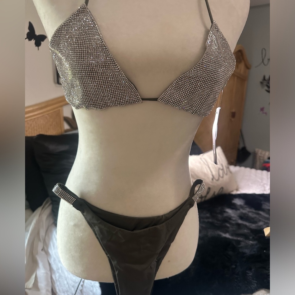 Chic Black Rhinestone Embellished Bikini Swimwear